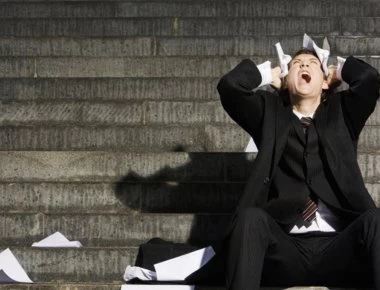 H «καυτή πατάτα» της μείωσης του αφορολογήτου για την επόμενη κυβέρνηση: Αναλυτικά τι περιμένει (πάλι) τους φτωχούς